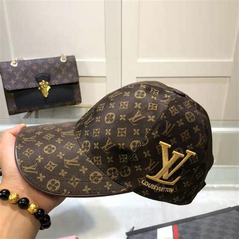 louis vuitton hat women's price